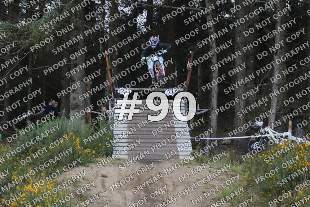 90 (2)