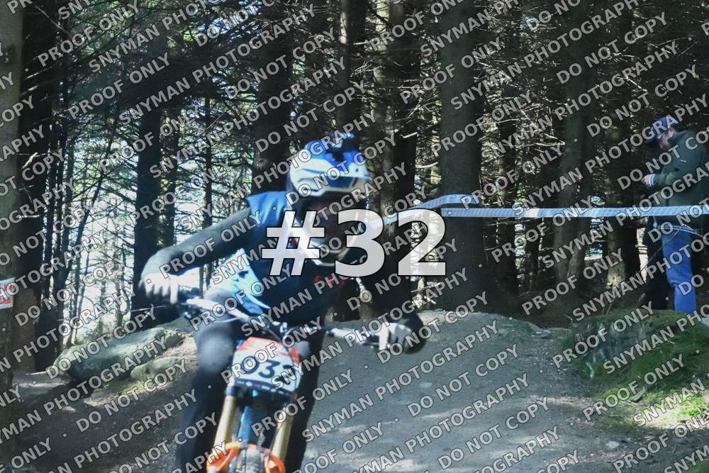 32,