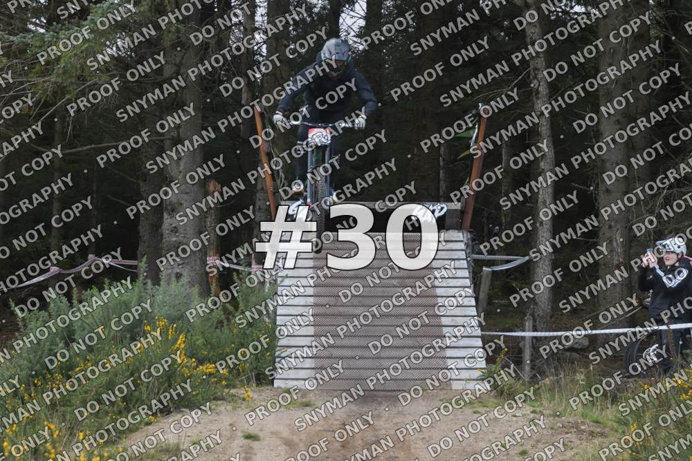 30 (4)