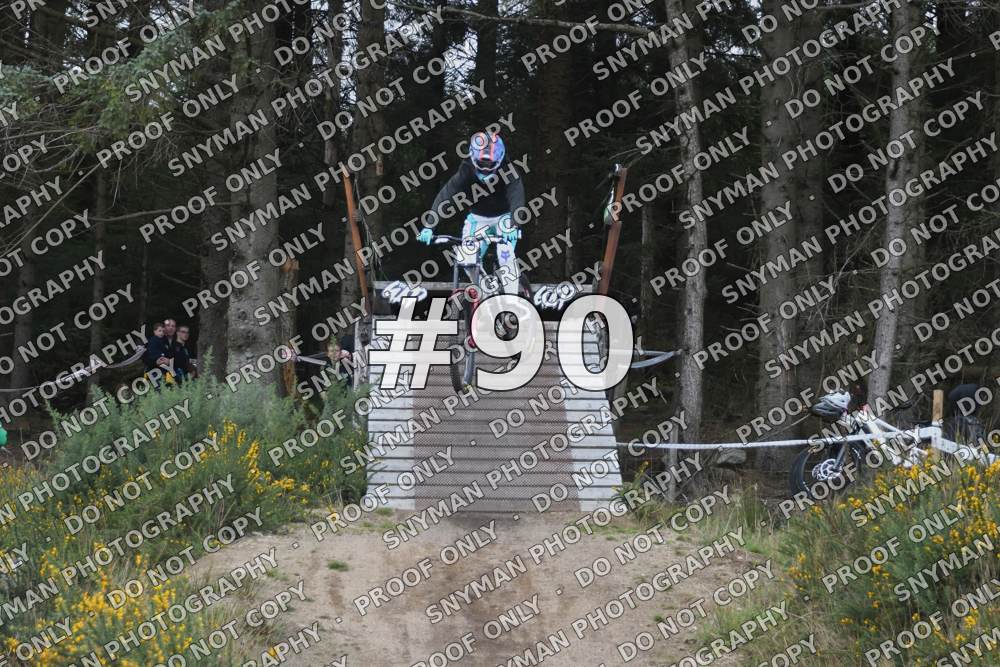 90 (4)