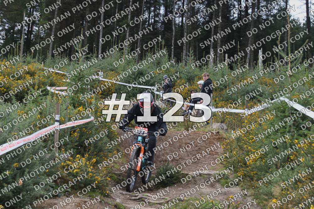 123 (9)